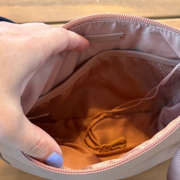lululemon athletica Blush Crossbody Bag - Picture 5 of 6